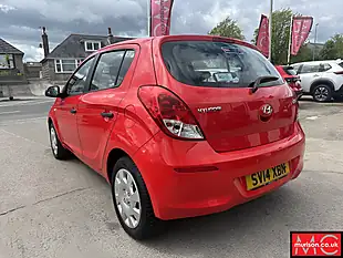 Used 2014 Hyundai i20 Classic Red - Interior and Exterior details 10