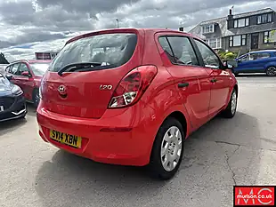 Used 2014 Hyundai i20 Classic Red - Interior and Exterior details 17