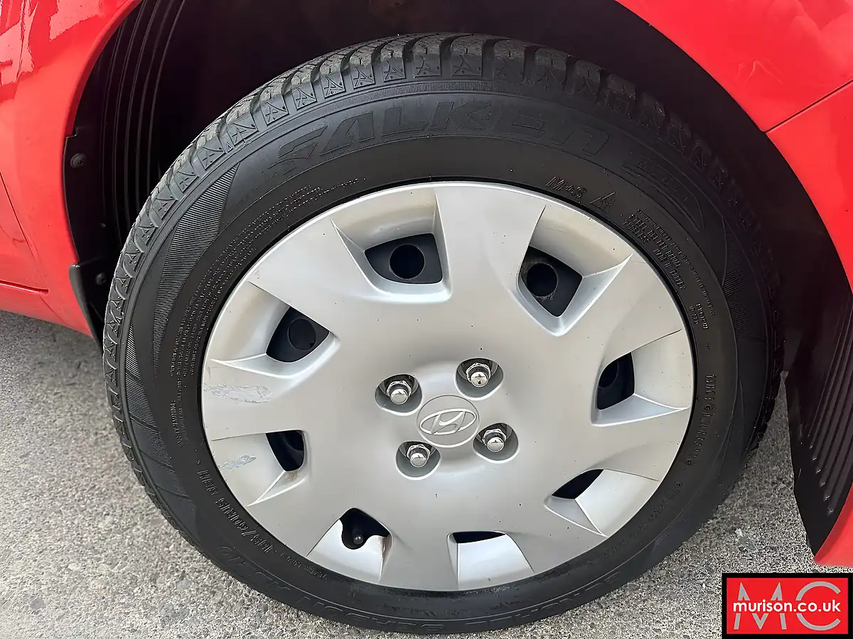 Used 2014 Hyundai i20 Classic Red - Interior and Exterior details 2