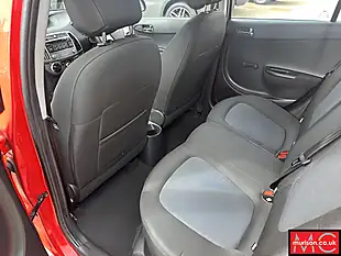 Used 2014 Hyundai i20 Classic Red - Interior and Exterior details 20
