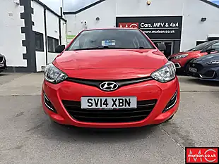 Used 2014 Hyundai i20 Classic Red - Interior and Exterior details 3