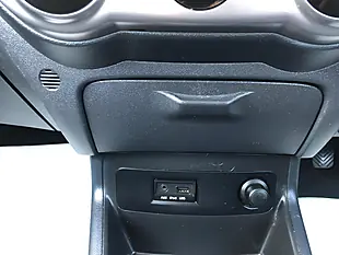 Used 2014 Hyundai i20 Classic Red - Interior and Exterior details 18