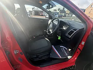 Used 2014 Hyundai I20 Style Red - Interior and Exterior details 13