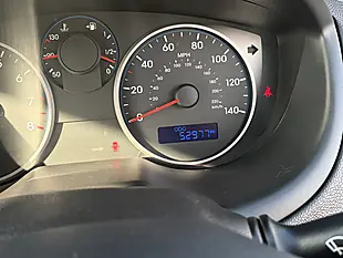 Used 2014 Hyundai I20 Style Red - Interior and Exterior details 16