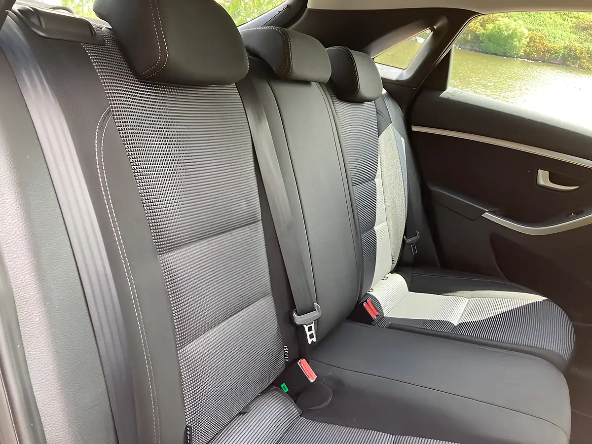 Used 2014 Hyundai I30 Active Black - Interior and Exterior details 12