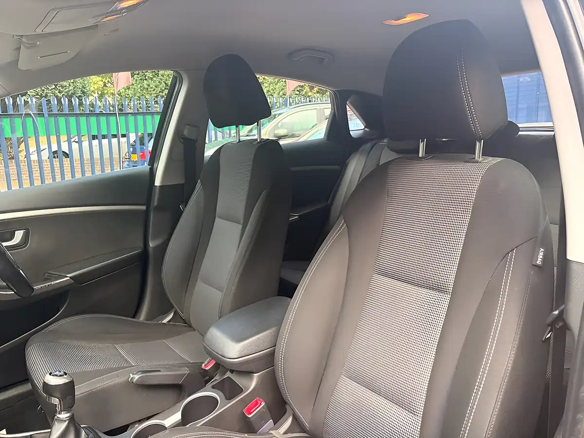 Used 2014 Hyundai I30 Active Black - Interior and Exterior details 15