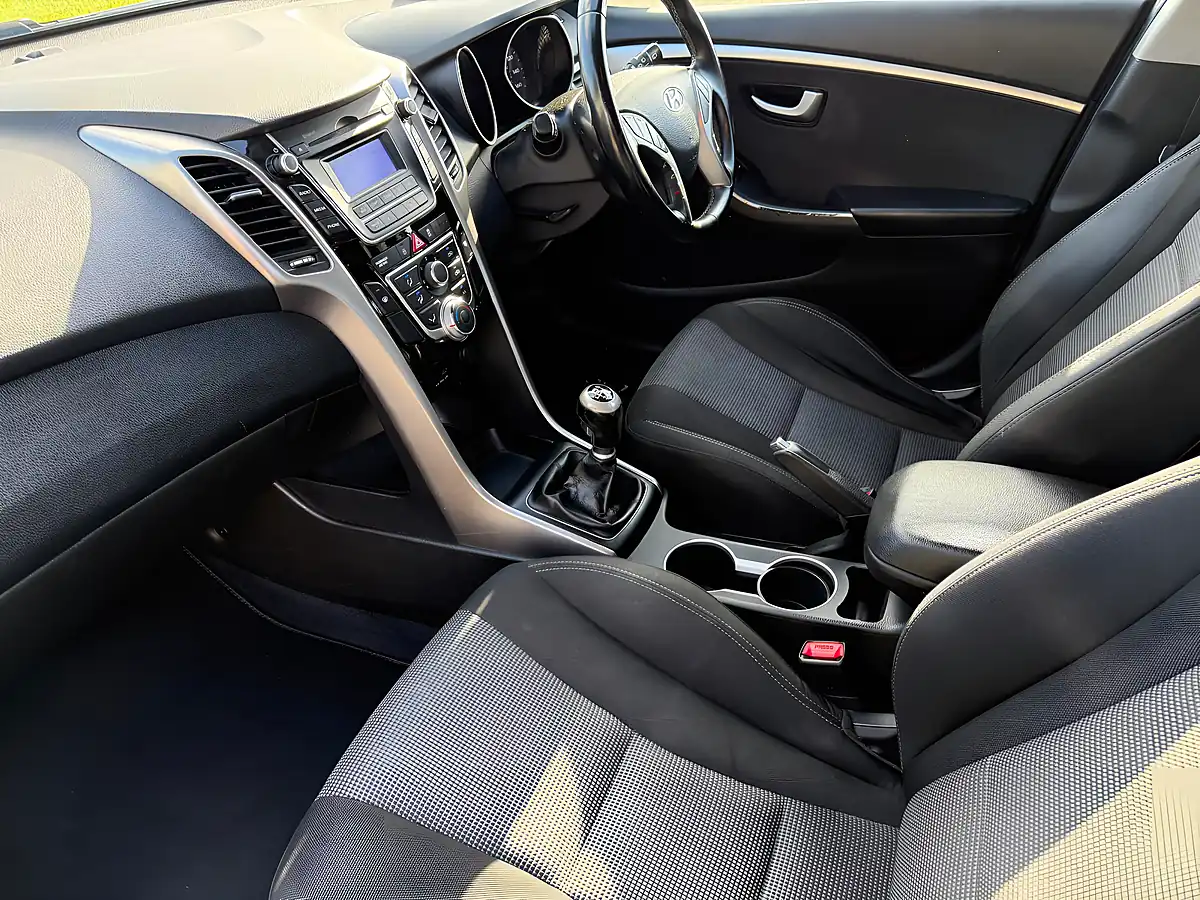 Used 2014 Hyundai I30 Active Black - Interior and Exterior details 12