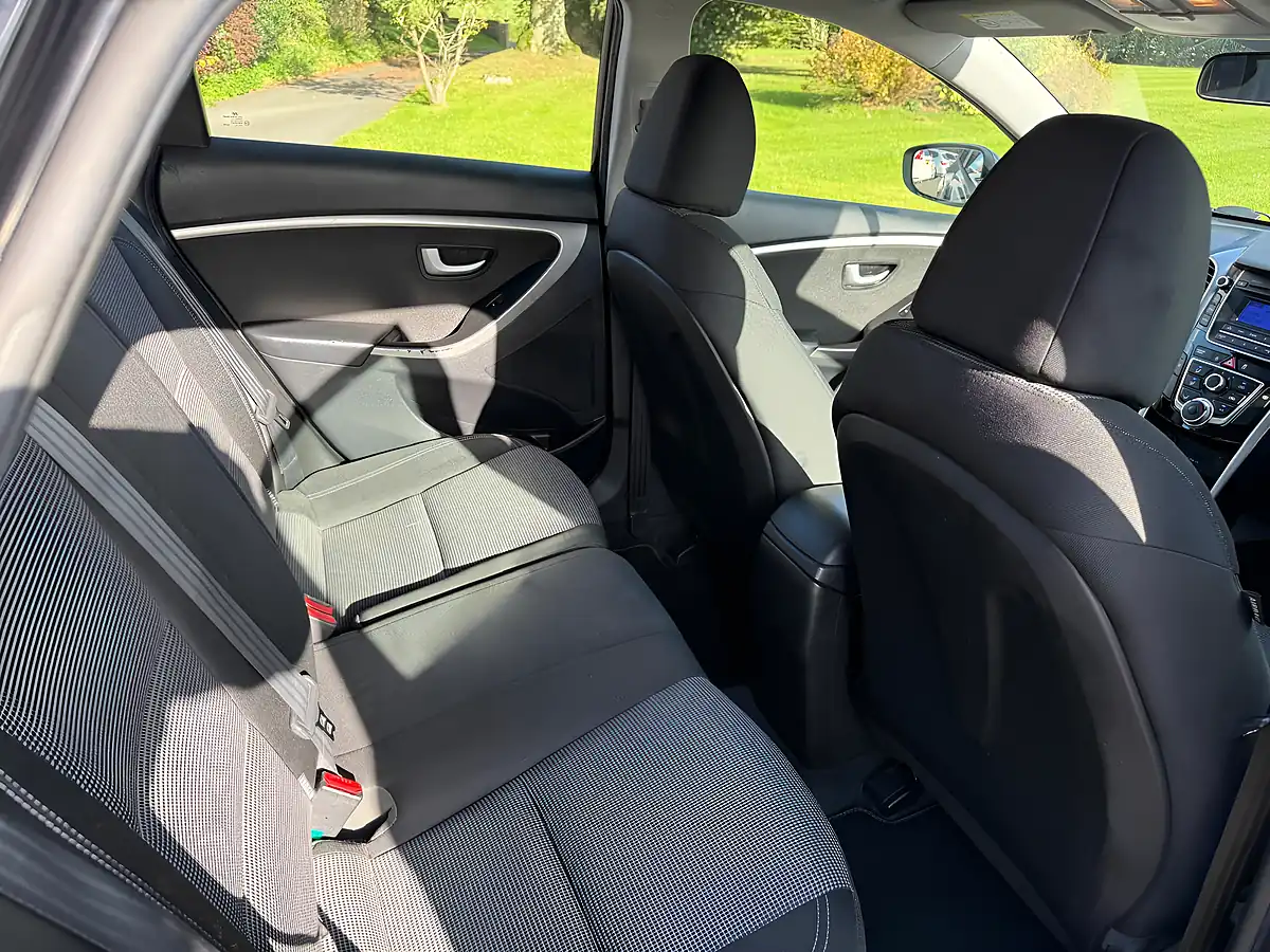 Used 2014 Hyundai I30 Active Black - Interior and Exterior details 13