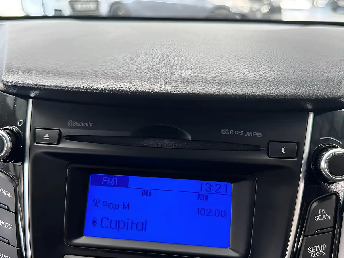 Used 2014 Hyundai i30 Active Black - Interior and Exterior details 13