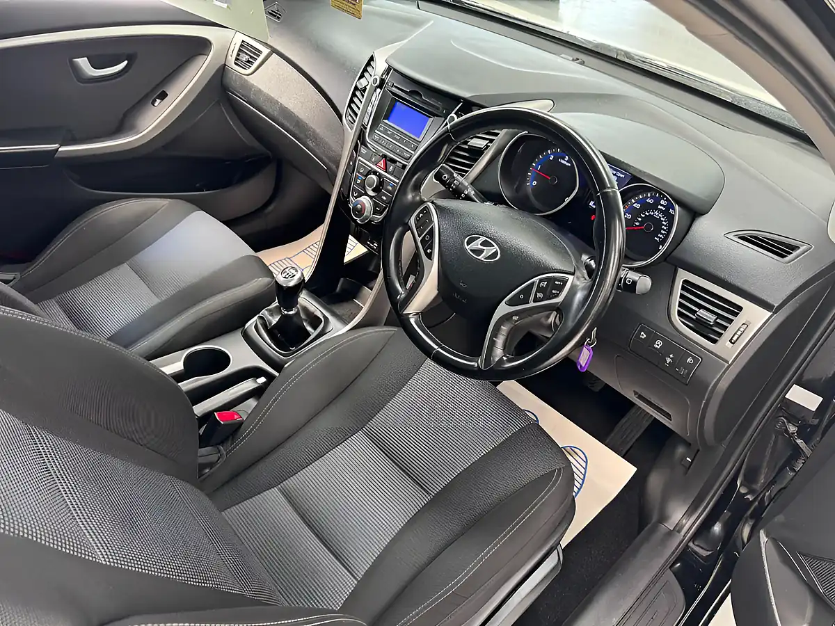 Used 2014 Hyundai i30 Active Black - Interior and Exterior details 3