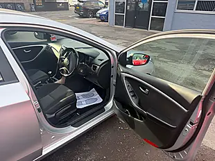 Used 2014 Hyundai i30 Active Blue Drive Silver - Interior and Exterior details 11