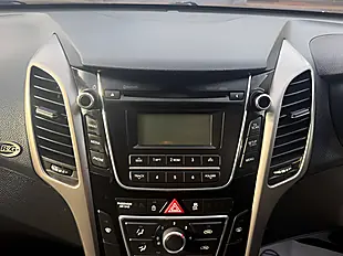 Used 2014 Hyundai i30 Active Blue Drive Silver - Interior and Exterior details 18