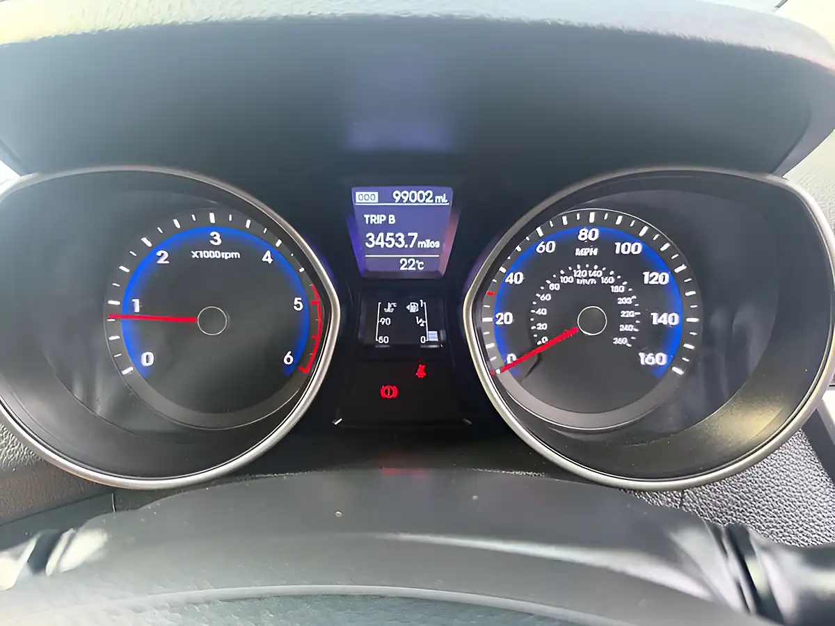 Used 2014 Hyundai i30 Active Blue Drive Silver - Interior and Exterior details 20