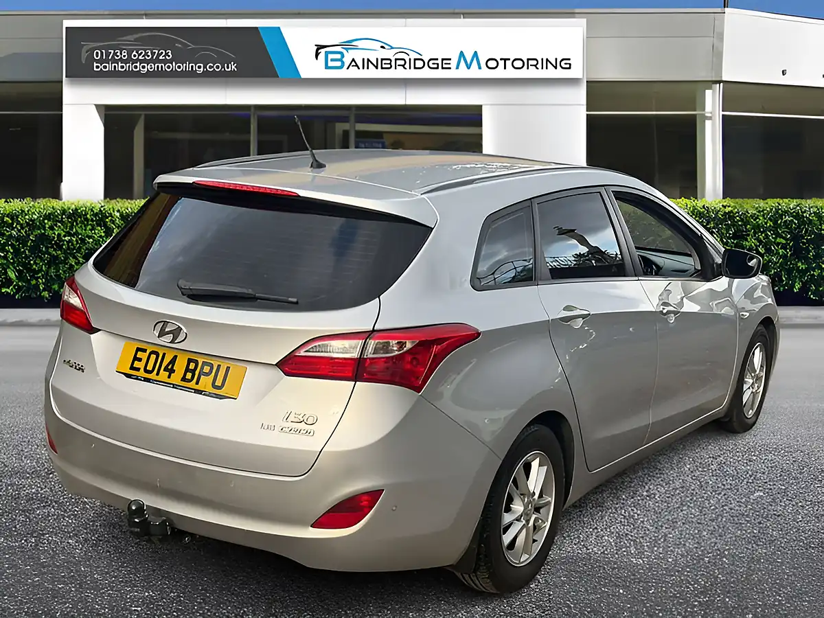 Used 2014 Hyundai i30 Active Blue Drive Silver - Interior and Exterior details 3