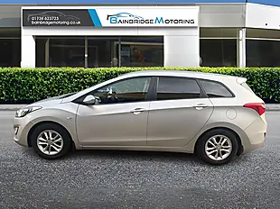 Used 2014 Hyundai i30 Active Blue Drive Silver - Interior and Exterior details 6