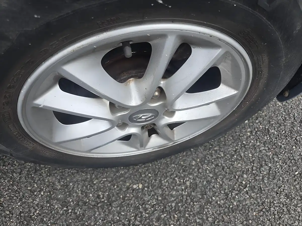 Used 2014 Hyundai I30 Active Blue - Interior and Exterior details 12