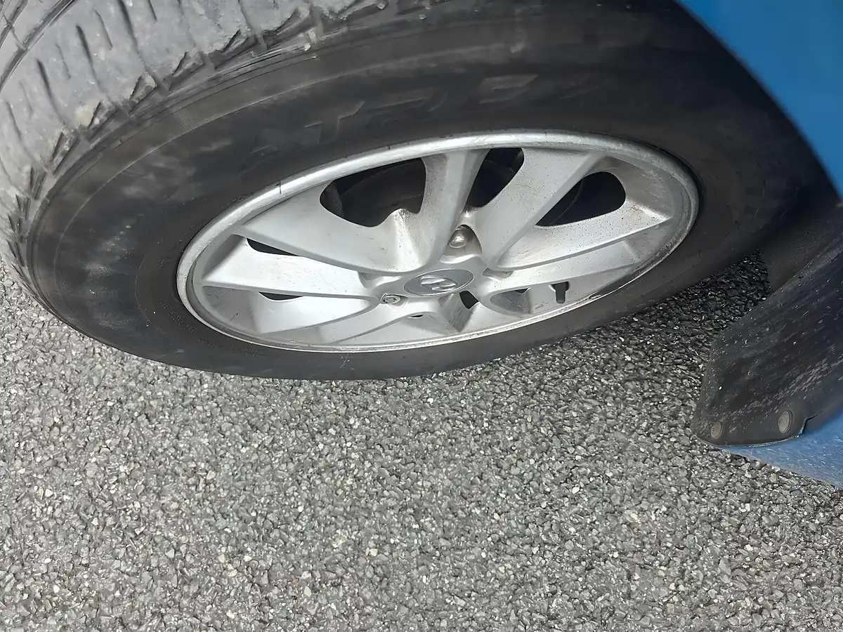 Used 2014 Hyundai I30 Active Blue - Interior and Exterior details 13