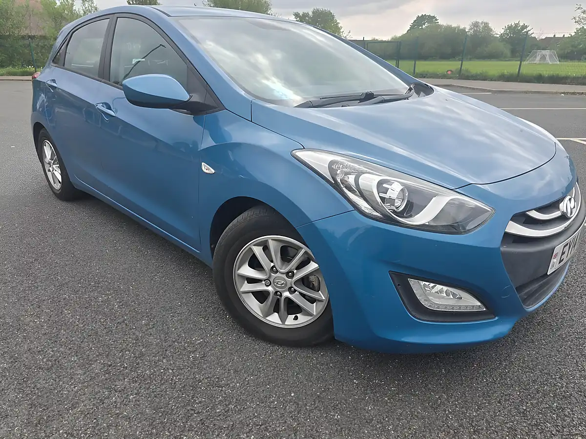 Used 2014 Hyundai I30 Active Blue - Interior and Exterior details 2