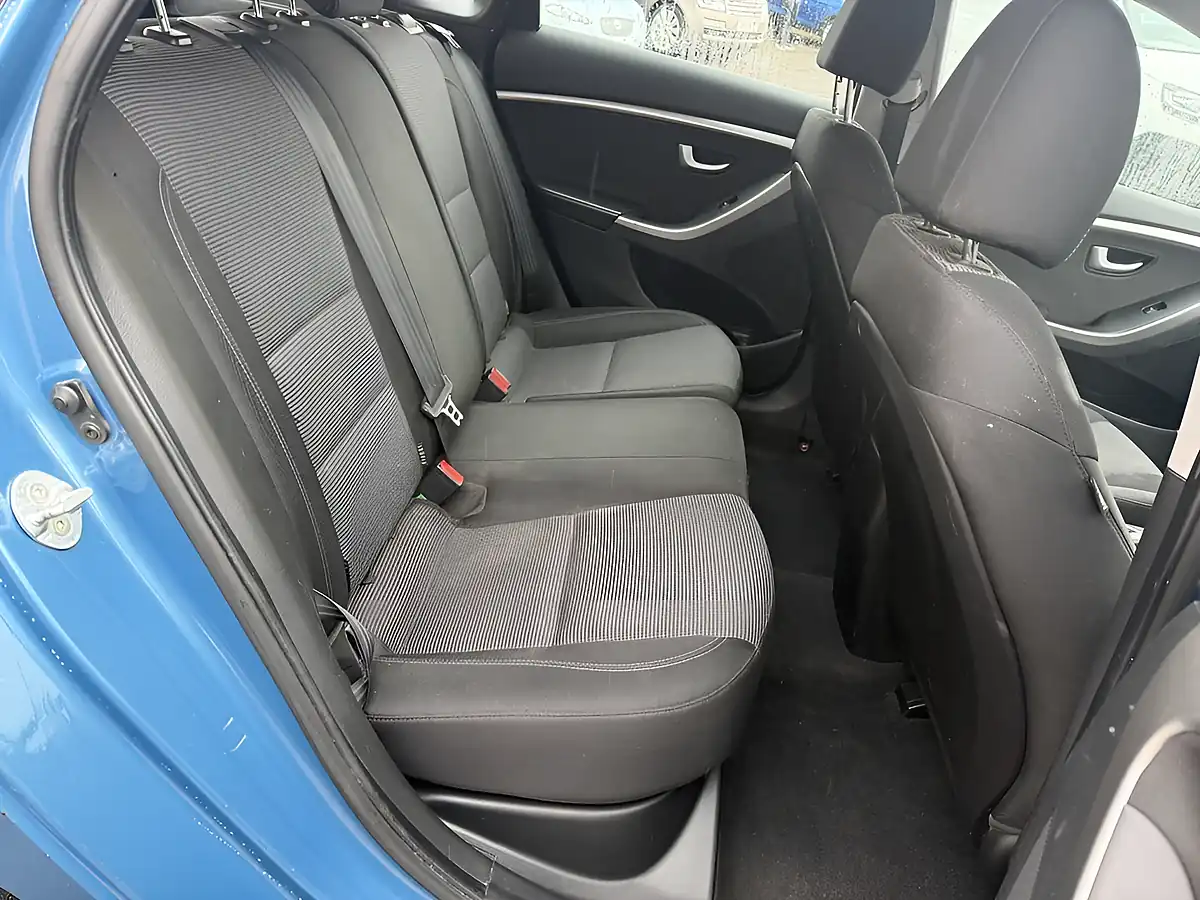 Used 2014 Hyundai i30 Active Blue - Interior and Exterior details 15