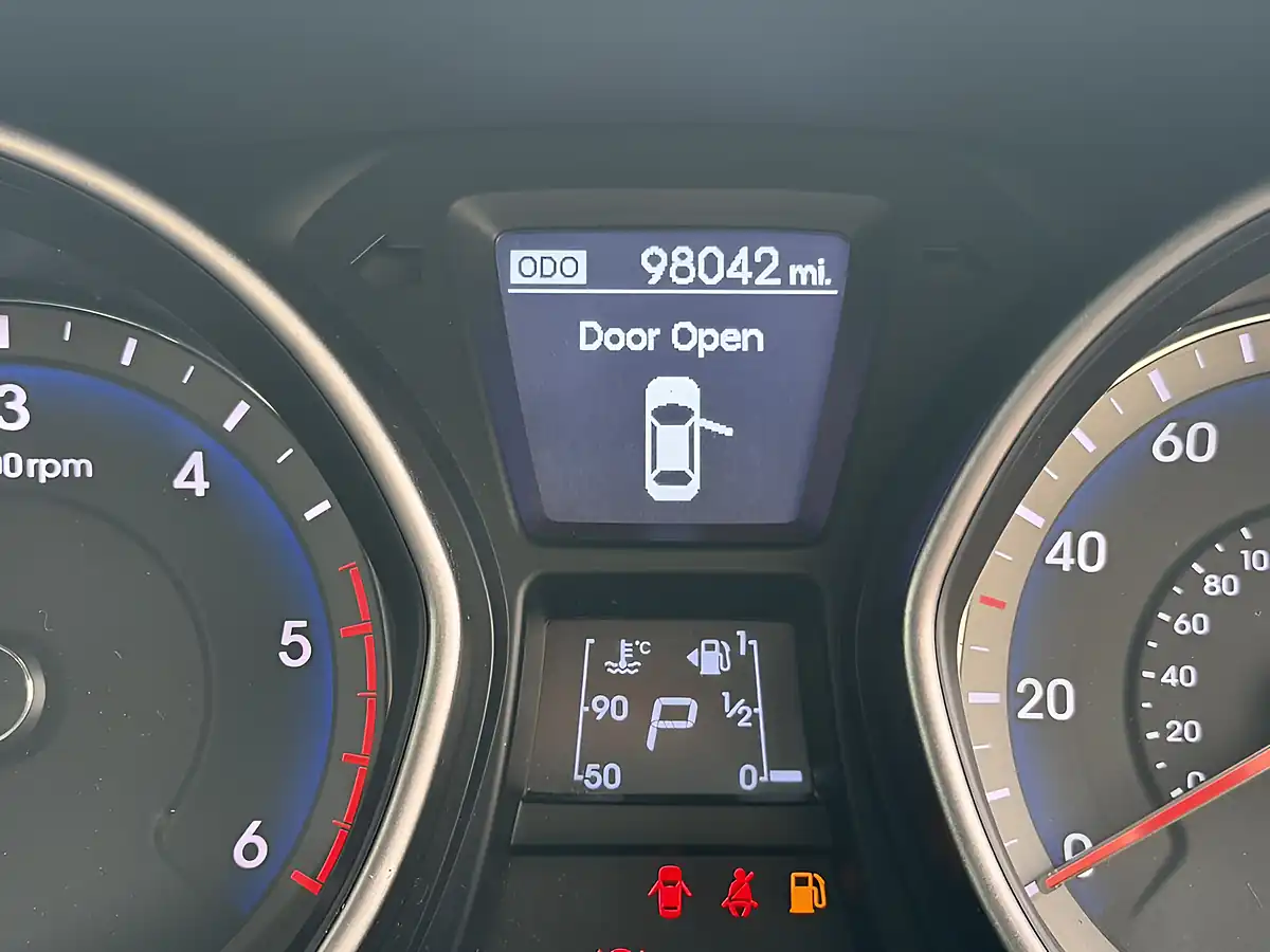 Used 2014 Hyundai i30 Active Blue - Interior and Exterior details 18