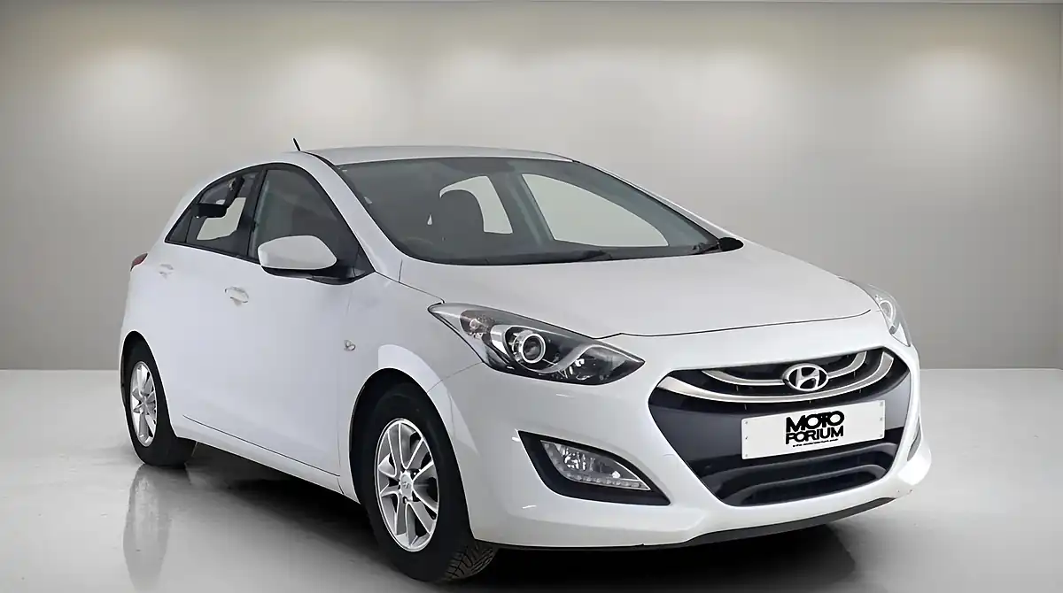 Used 2014 Hyundai I30 Active White - Front View