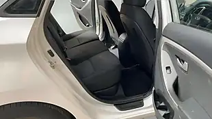 Used 2014 Hyundai I30 Active White - Interior and Exterior details 12