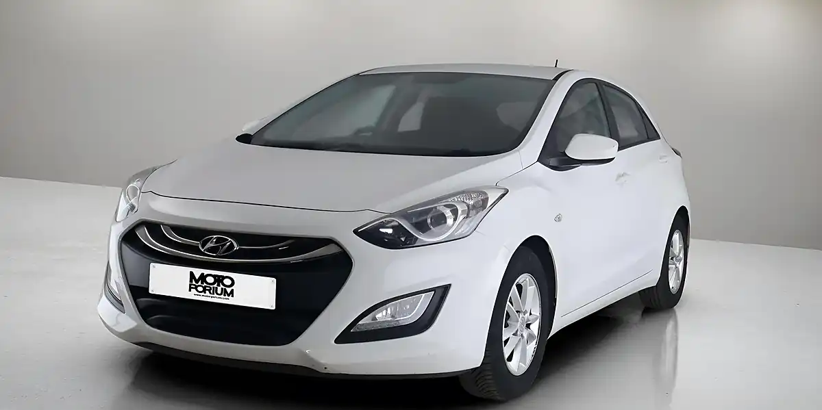 Used 2014 Hyundai I30 Active White - Interior and Exterior details 2
