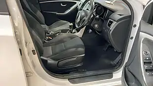 Used 2014 Hyundai I30 Active White - Interior and Exterior details 9