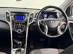 Used 2014 Hyundai i30 Active White - Interior and Exterior details 14