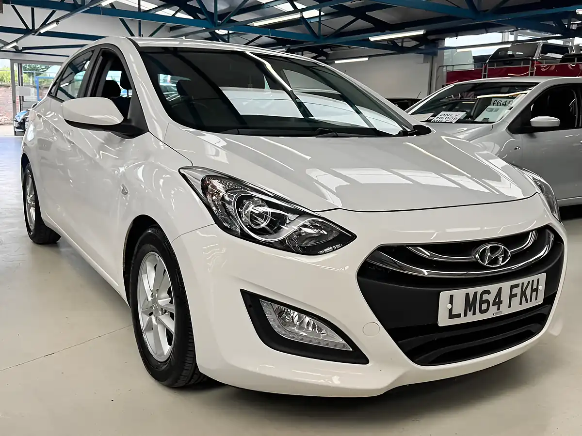 Used 2014 Hyundai i30 Active White - Interior and Exterior details 2