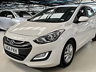 Used 2014 Hyundai i30 Active White - Interior and Exterior details 8