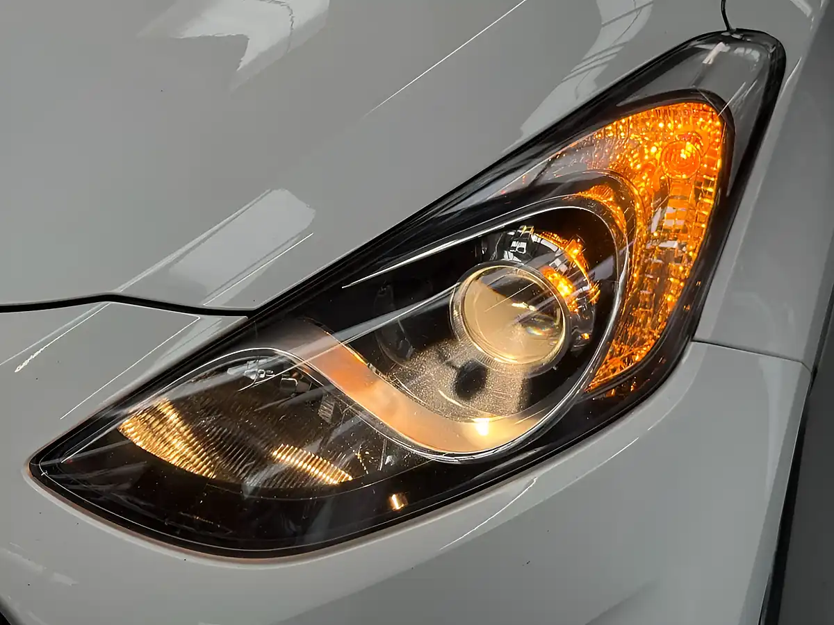 Used 2014 Hyundai i30 Active White - Interior and Exterior details 18