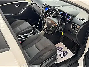 Used 2014 Hyundai i30 Active White - Interior and Exterior details 3
