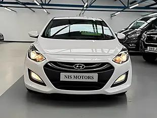Used 2014 Hyundai i30 Active White - Interior and Exterior details 7