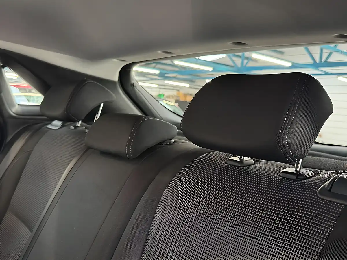 Used 2014 Hyundai i30 Blue Drive Active Grey - Interior and Exterior details 19