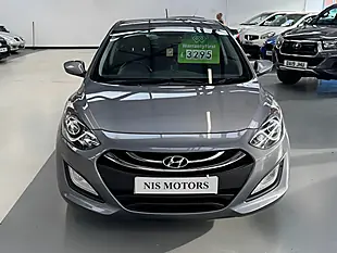 Used 2014 Hyundai i30 Blue Drive Active Grey - Interior and Exterior details 6