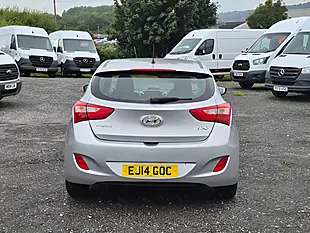 Used 2014 Hyundai I30 Blue Drive Classic Silver - Interior and Exterior details 12