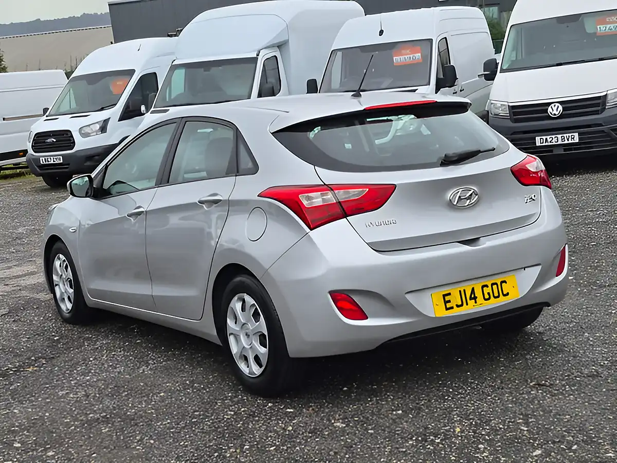 Used 2014 Hyundai I30 Blue Drive Classic Silver - Interior and Exterior details 7