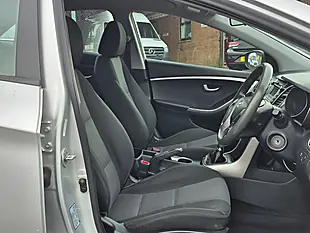 Used 2014 Hyundai I30 Blue Drive Classic Silver - Interior and Exterior details 9
