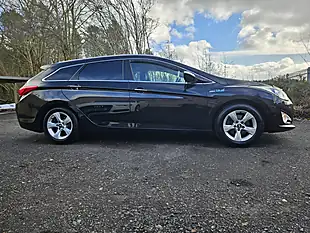 Used 2014 Hyundai I40 Blue Drive Style Black - Interior and Exterior details 7