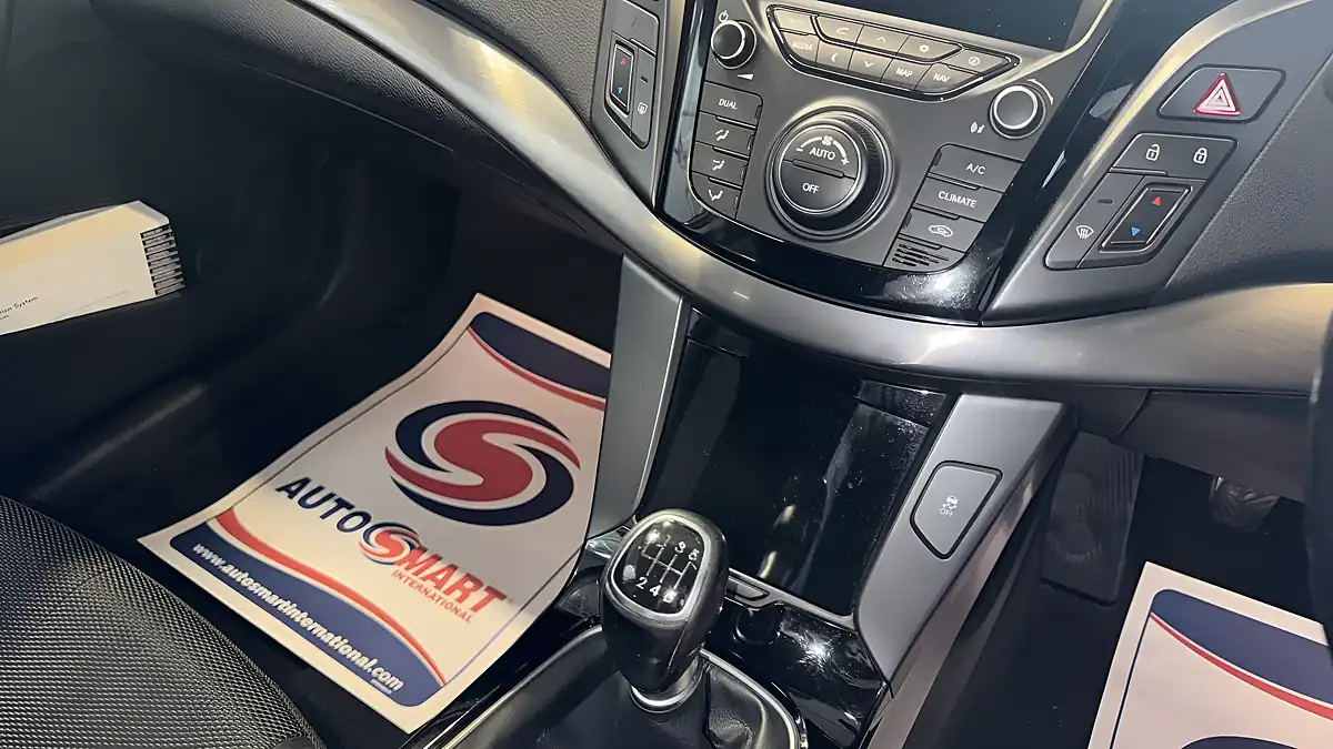 Used 2014 Hyundai I40 Style Silver - Interior and Exterior details 13