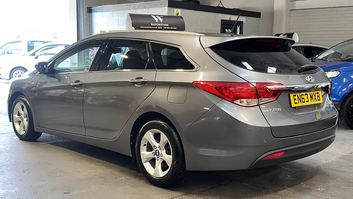 Used 2014 Hyundai I40 Style Silver - Interior and Exterior details 7