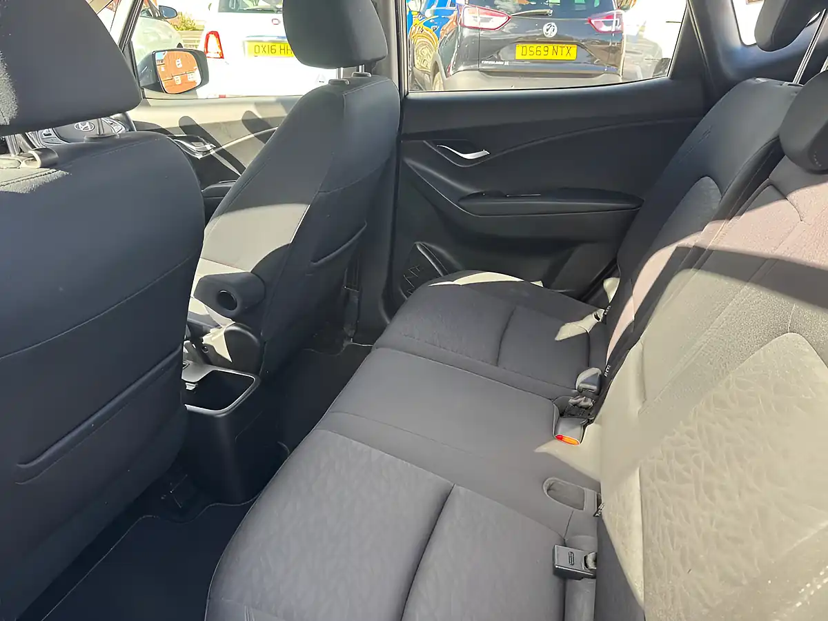 Used 2014 Hyundai Ix20 Active Grey - Interior and Exterior details 5