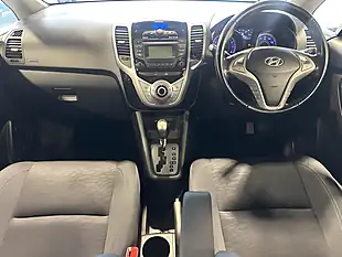 Used 2014 Hyundai ix20 Active White - Interior and Exterior details 10