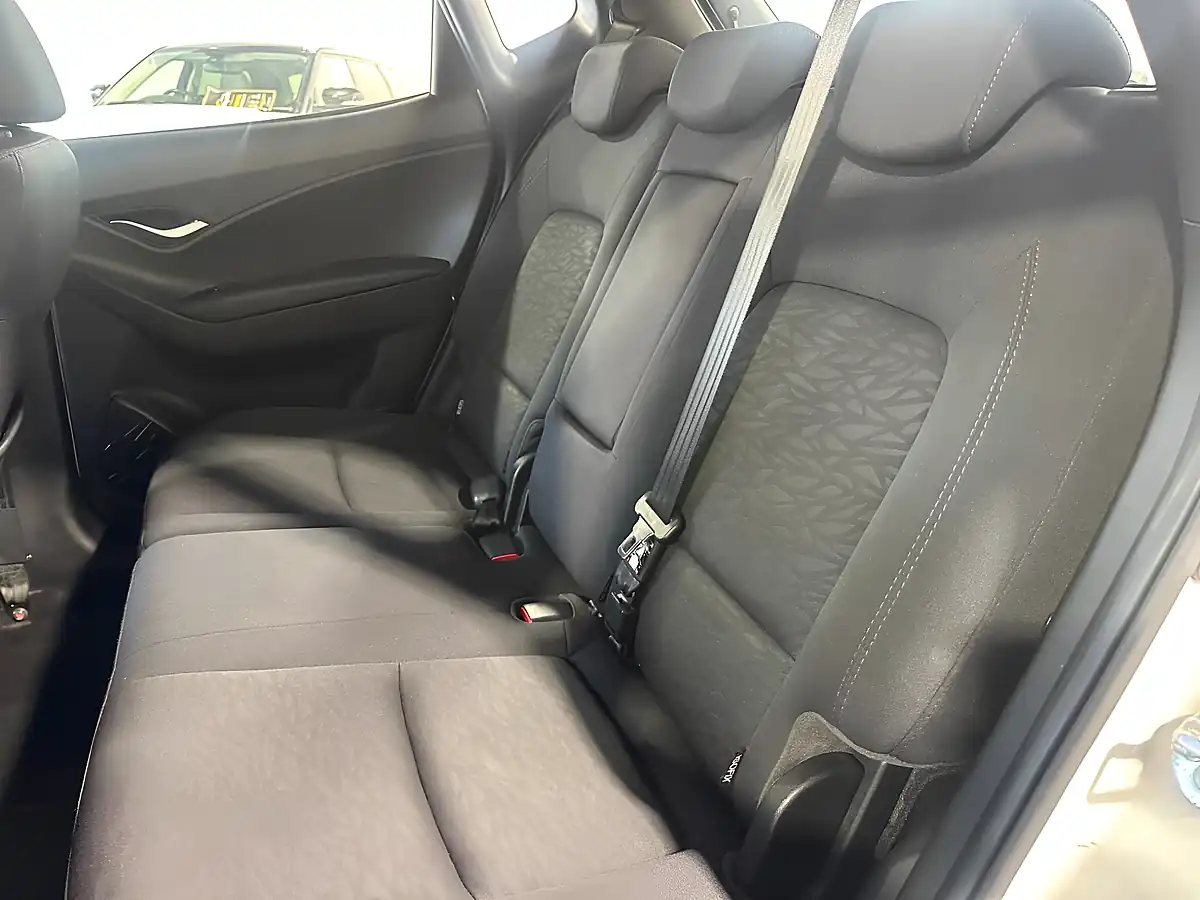 Used 2014 Hyundai ix20 Active White - Interior and Exterior details 12
