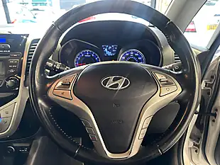 Used 2014 Hyundai ix20 Active White - Interior and Exterior details 16
