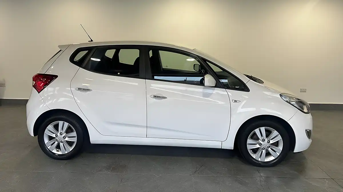 Used 2014 Hyundai ix20 Active White - Interior and Exterior details 2
