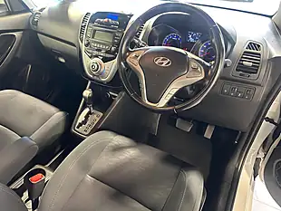 Used 2014 Hyundai ix20 Active White - Interior and Exterior details 9