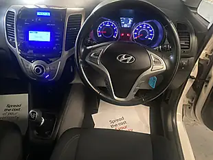 Used 2014 Hyundai IX20 Active White - Interior and Exterior details 13