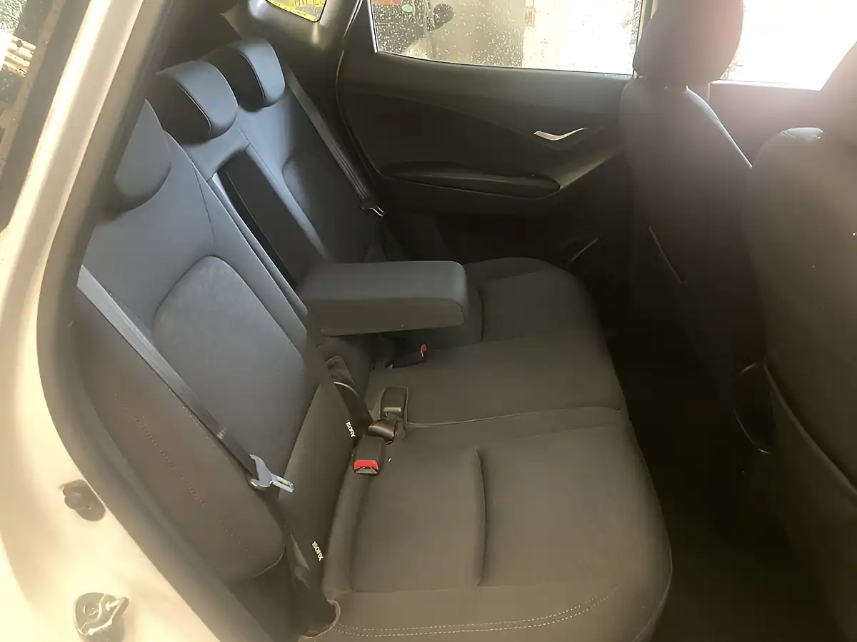 Used 2014 Hyundai IX20 Active White - Interior and Exterior details 14